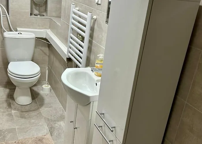 Atlas 2 * Révkomárom